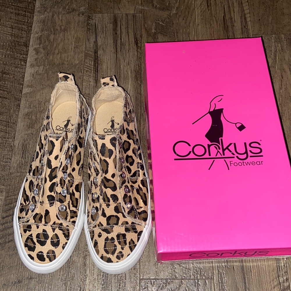 Corkys leopard sneakers.